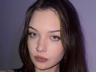 camslut spreading pussy AmilyUiUi