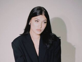 chat room cam AsiaShifman