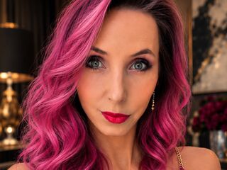 hot webcamslut AvaNyra