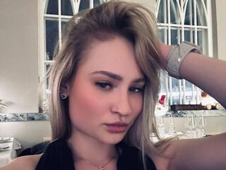 camgirl showing tits BarberaWesterman