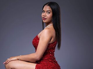 girl topless BellaMazonni