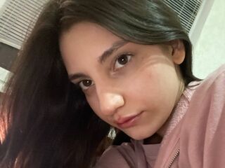 chat room webcam photo BetseyRognstad