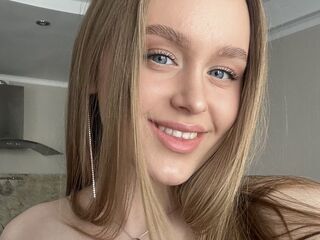 topless camgirl BonnyWalace