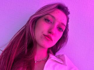 kinky cam BrandieBeninati