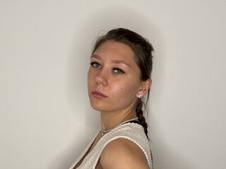 hot webcam slut BrigetteDifranco