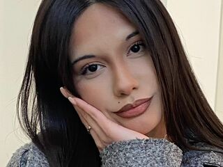 bedroom live cam BritniHilbrand