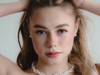 webcamgirl chatroom BrittaniBrogren