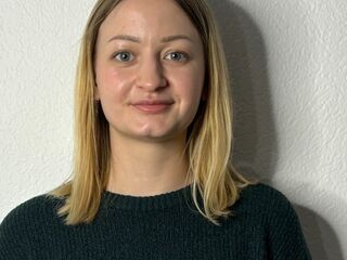 naked cam girl masturbating CarmeliaRihner