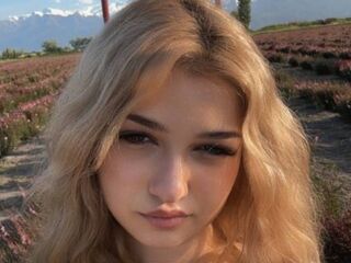 adult web cam chat room CloudyFox