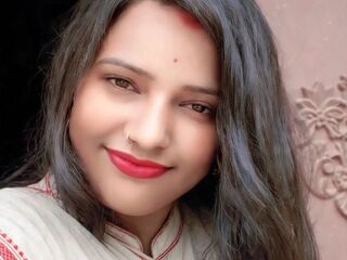 live webcam girl CuteSimraan