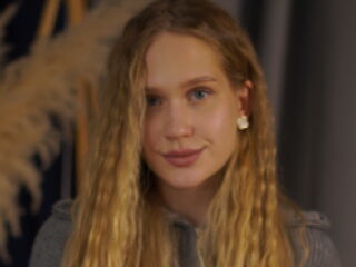 fingering webcam girl DamarisWellnitz