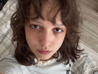 camwhore picture DeannDepsky