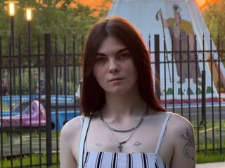 girl showing tits DorieSpine
