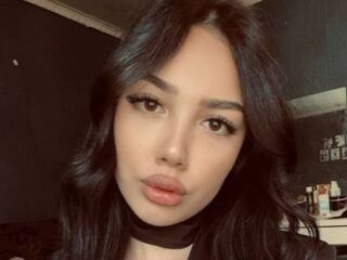 girl chatroom EliraVale