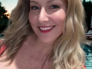free sex chat EllaSophiaNoir