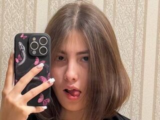 fingering camgirl EllieLenon