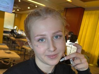 hot girl EmelinaKrider