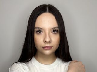 cam slut photo EmikoTriana