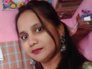 live webcam performer EmiliaWalker