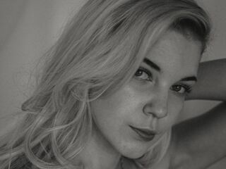 camgirl masturbating EsmiStewart