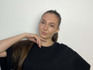naked camgirl masturbating EthaGuitreau