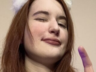 naked girl with webcam masturbating EvaBorn