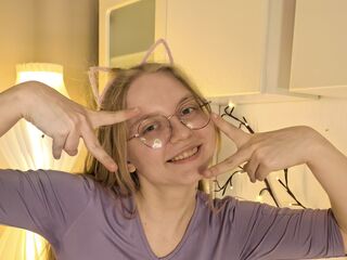 camslut showing pussy FerneLangan