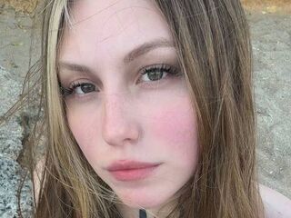 camwhore masturbating with sextoy FriedaJane