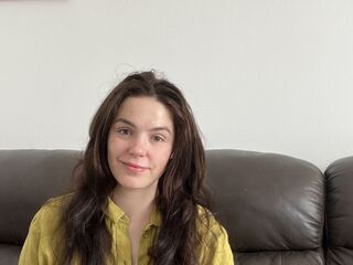 camgirl playing with sex toy GillKelly