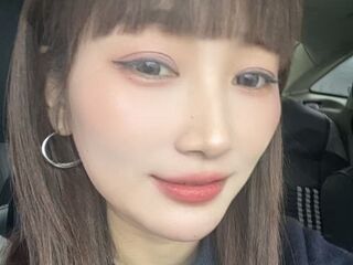 naked cam girl HUYINGHU