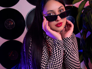 live striptease HanniClark