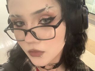 masturbating camgirl HattieLenczyk