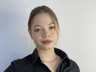 Kinky webcam JanuaryBuswell