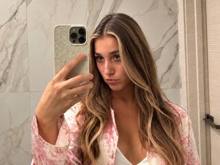 free live webcam chat JohnieBritton