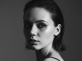 beautiful webcamgirl JudithSterett