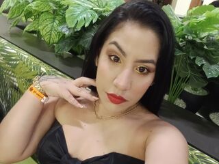 cam girl playing with sextoy JulietteRosse