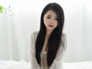 camgirl playing with sextoy KamaAva