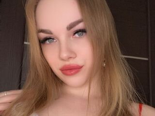naughty camgirl fingering pussy KamilaLily