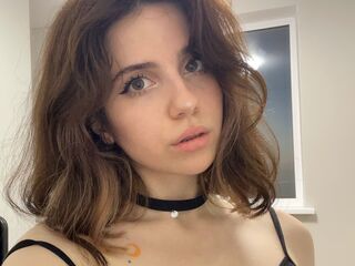 cam girl masturbating with vibrator KatieDarke