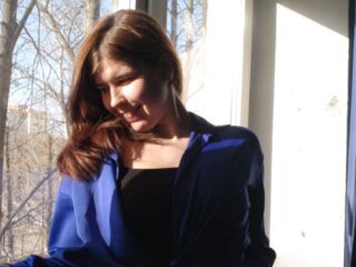 topless camgirl KourtneyEsshaki