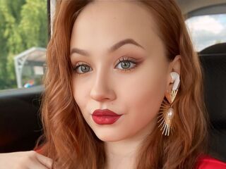 masturbating cam girl LatiaEld