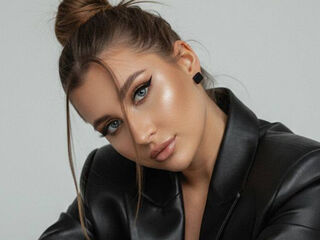 girl sex chat room LauraDeans
