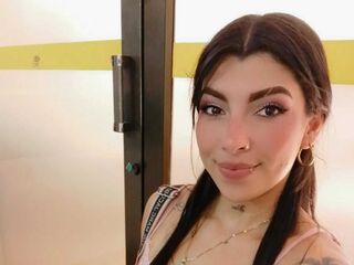 cam girl chatroom LesslyKity