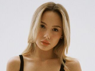 chat room live show LeticiaTso