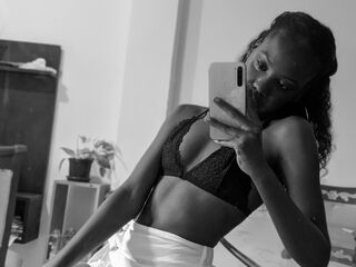 naked girl with webcam masturbating with dildo LiliReina