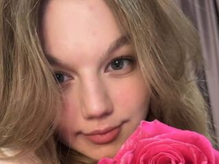 free livecam LinnGrimshaw