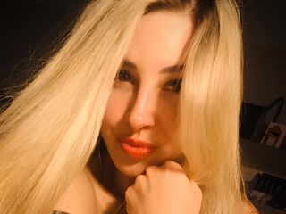 naked girl with live cam fingering LisaVale