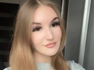 nude camgirl pic LolaVelour