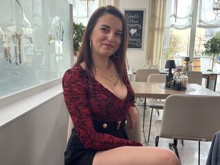 topless cam girl LoreleyFlame