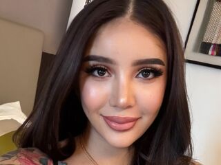 cam chatroom LuccianahSantos